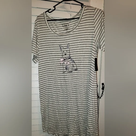 Gray Striped T-Shirt with Dog Graphic - Picture 1 of 3